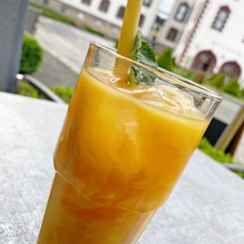 Spirituosen & Cocktails: Longdrink mit Orangensaft
