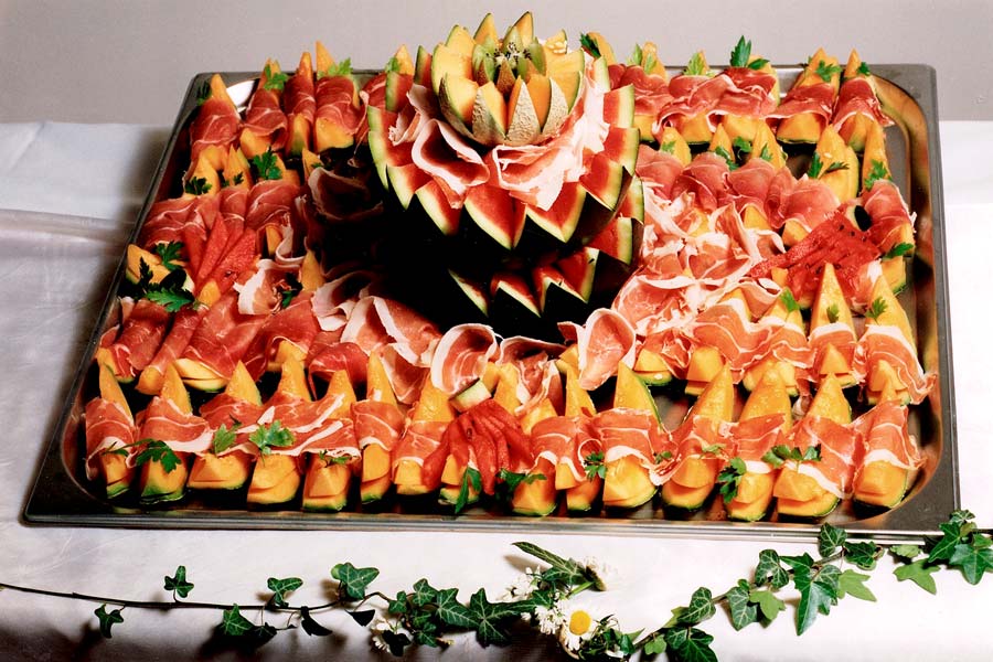 Partyservice & Catering - Kalte Platte mit Melone und Schinken